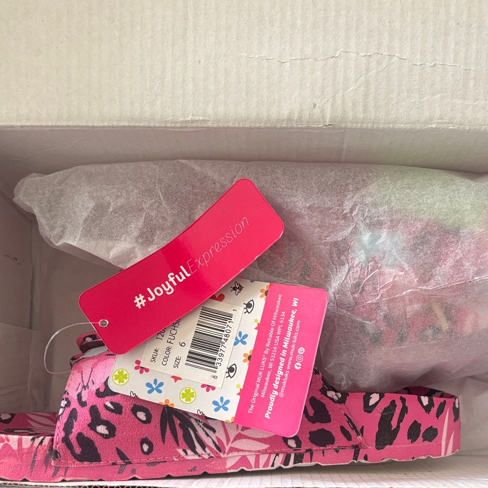 Pink Leopard Print Sandals - Picture 2 of 3